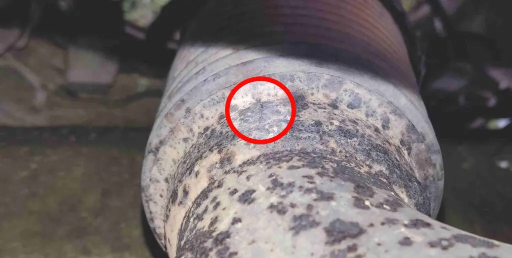 Cracked Downpipe